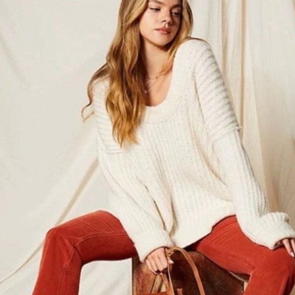 FREE PEOPLE Blue Bell sweater cream white off shoulder knit oversize NWT… - Picture 4 of 12